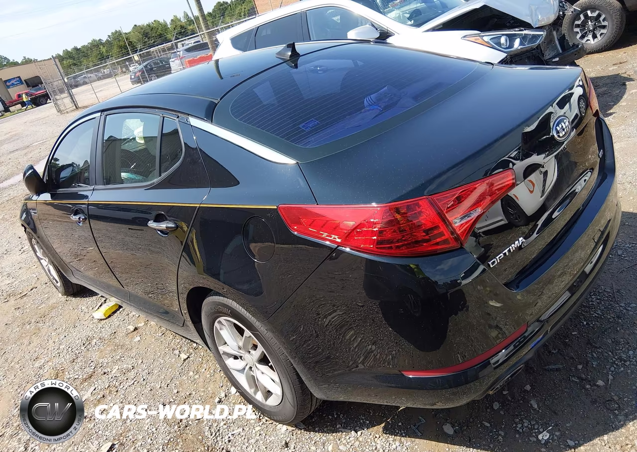 2013 Kia Optima Lx VIN:5XXGM4A7XDG186995 - 3