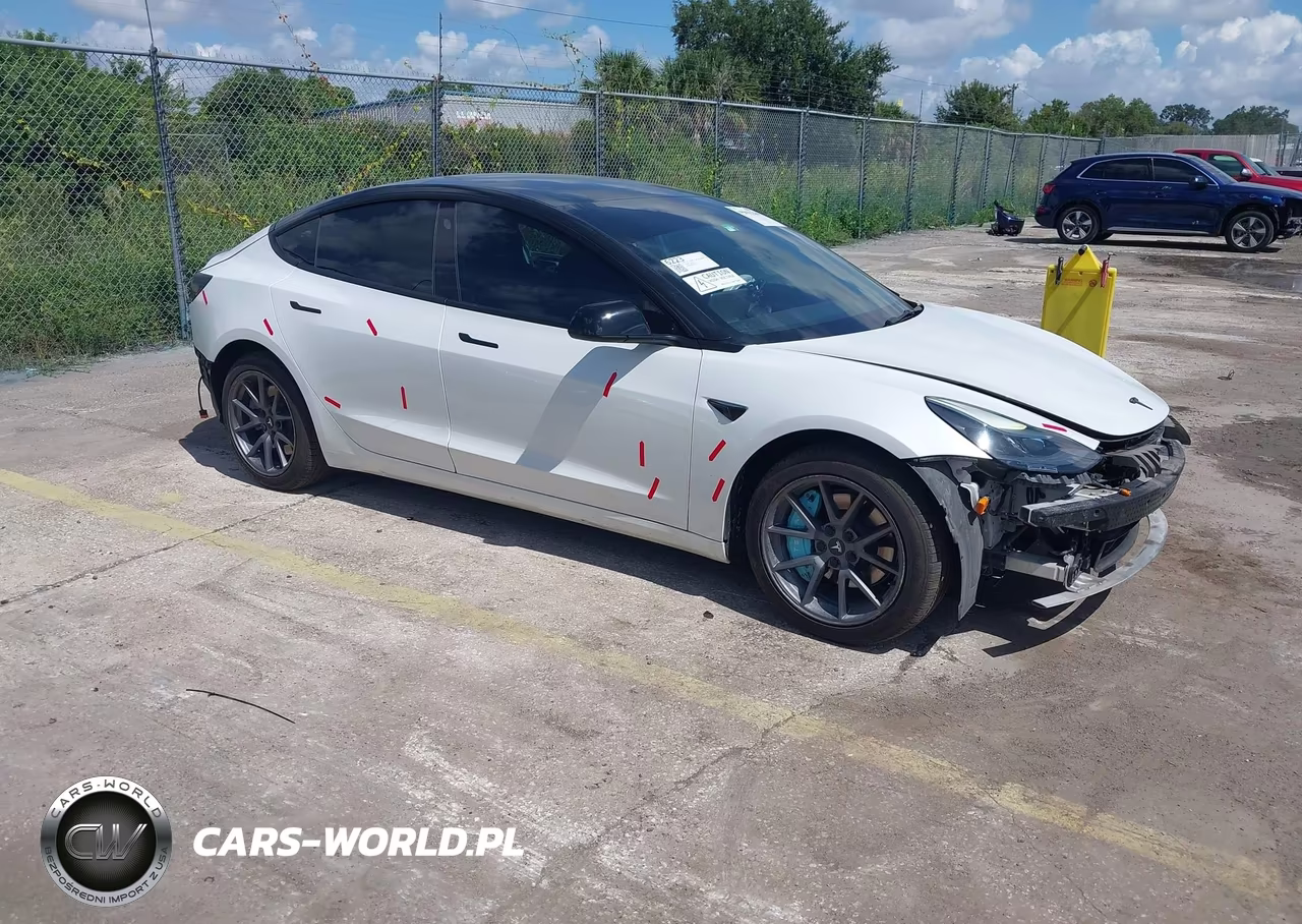 2022 Tesla Model 3 Rear-Wheel Drive – zdjęcie 1 z 21
