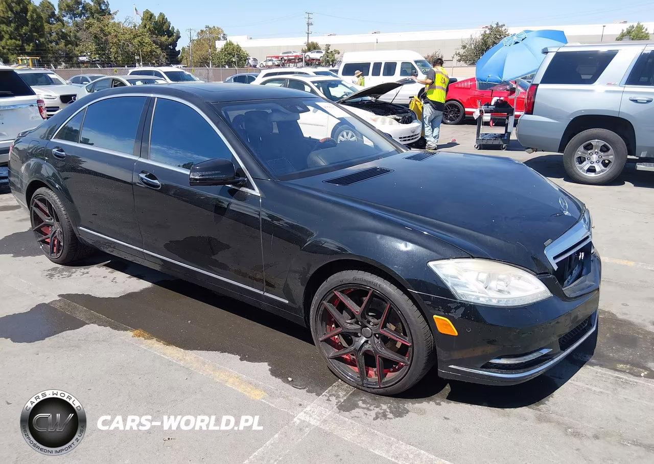 2010 Mercedes-Benz S 550