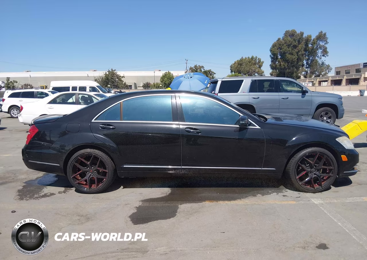 2010 Mercedes-Benz S 550 VIN:WDDNG7BB7AA328798 - 13