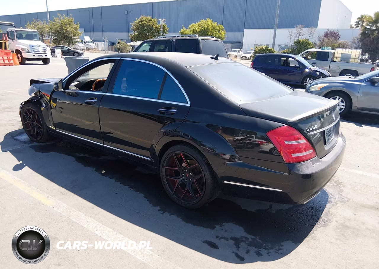 2010 Mercedes-Benz S 550 VIN:WDDNG7BB7AA328798 - 3