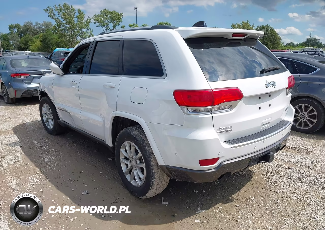 2018 Jeep Grand Cherokee Sterling Edition 4X4 VIN:1C4RJFBM3JC374142 - 3