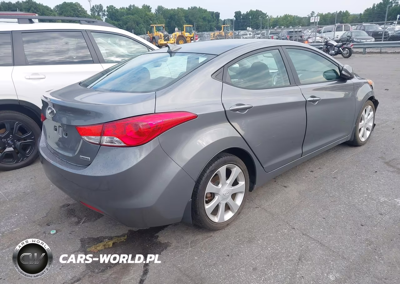 2013 Hyundai Elantra Limited VIN:5NPDH4AEXDH282653 - 4