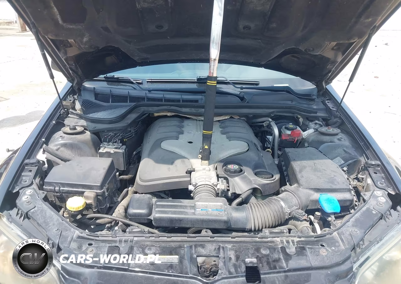 2008 Pontiac G8 VIN:6G2ER57718L135159 - 10