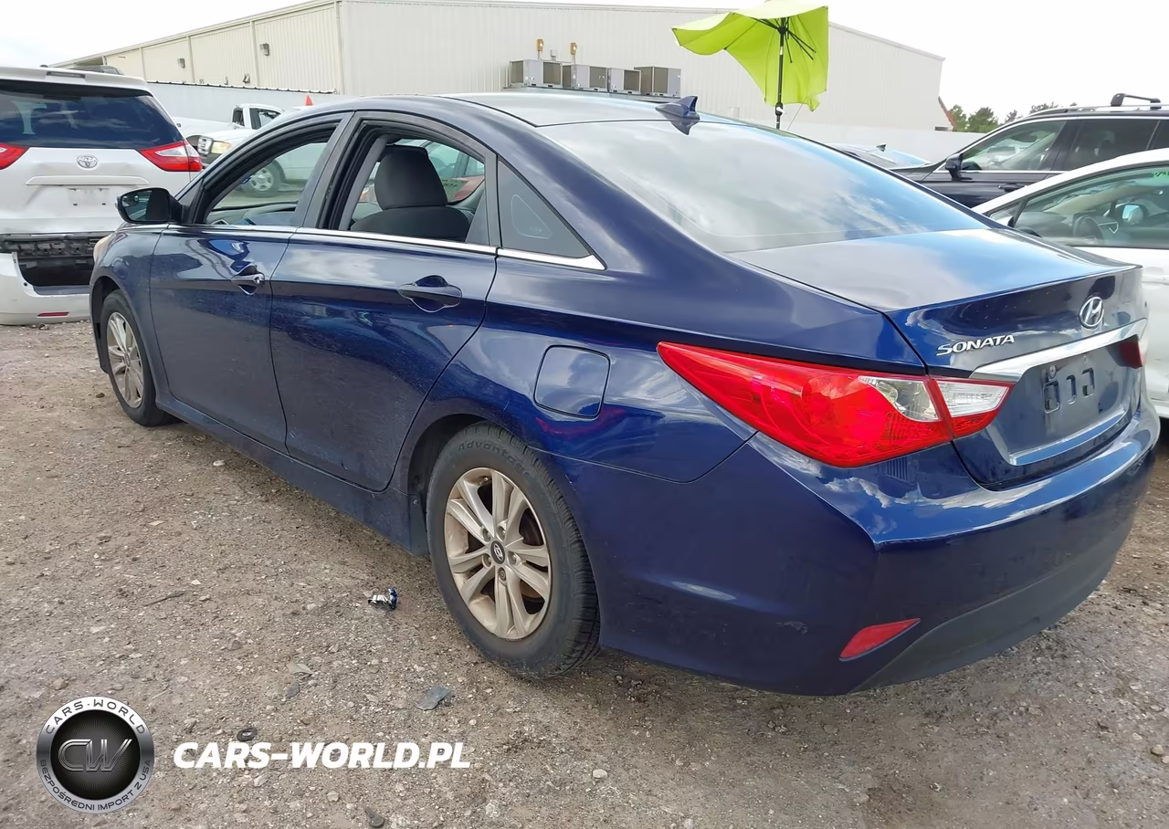 2014 Hyundai Sonata Gls VIN:5NPEB4AC4EH875947 - 3