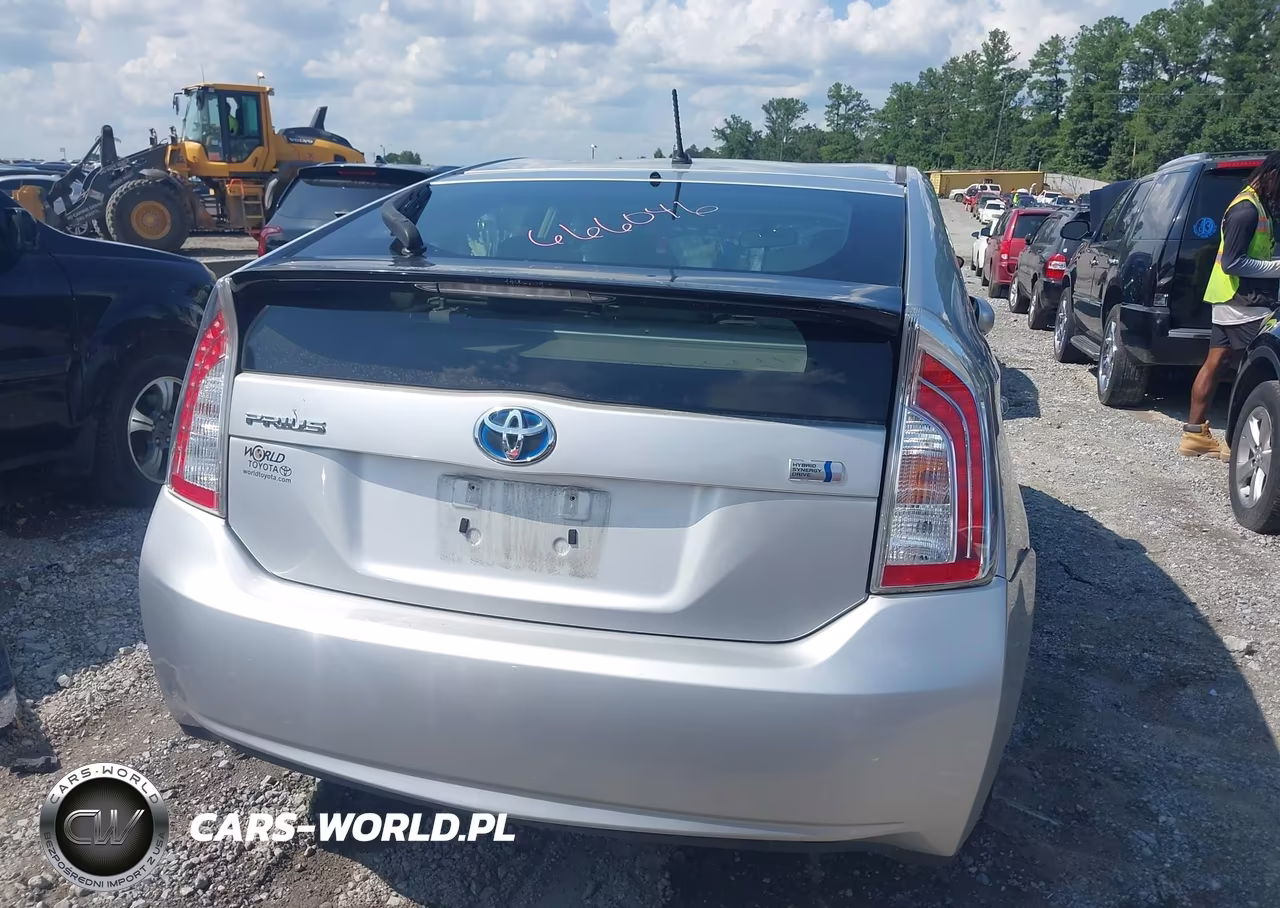 2013 Toyota Prius VIN:JTDKN3DU7D5666046 - 16