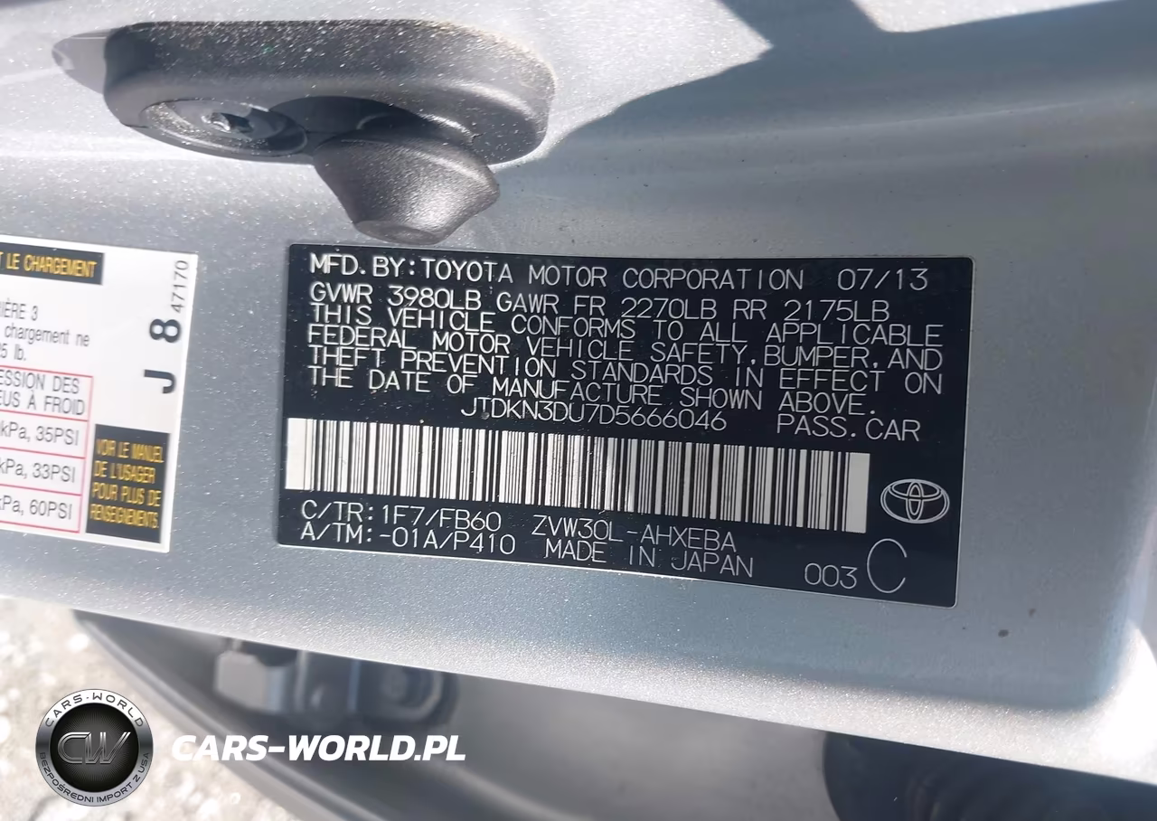 2013 Toyota Prius VIN:JTDKN3DU7D5666046 - 9