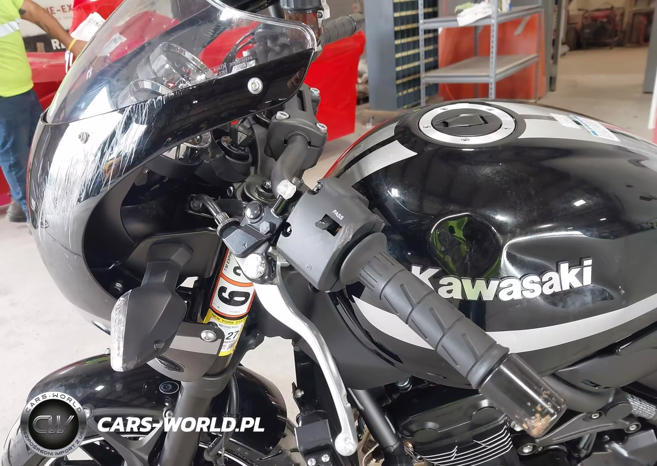 2022 Kawasaki Zr900 VIN:JKAZR2E19NA010323 - 17