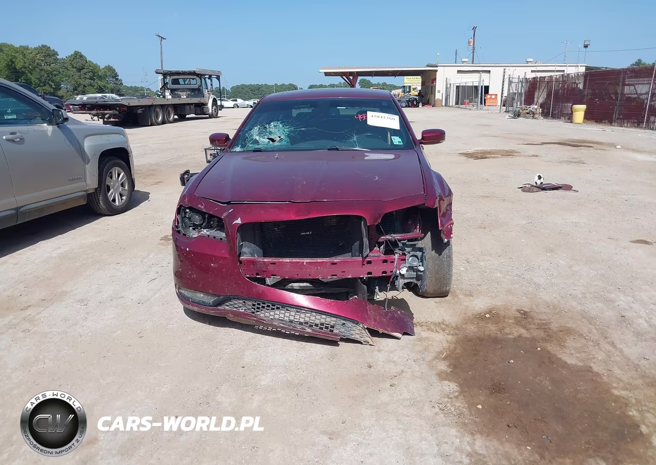 2021 Chrysler 300 VIN:2C3CCABG6MH537014 - 17