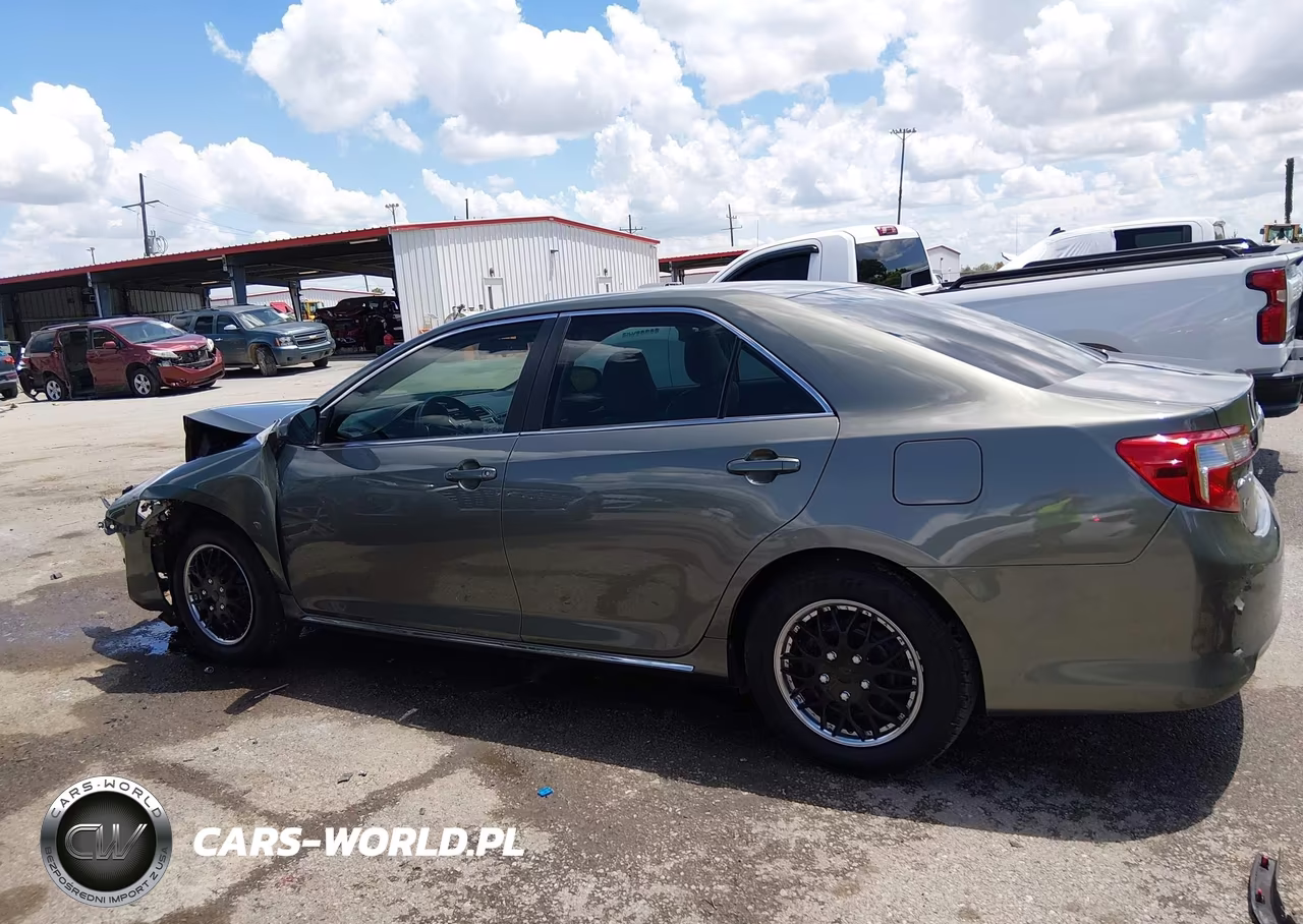 2012 Toyota Camry Le VIN:4T4BF1FK1CR157735 - 14