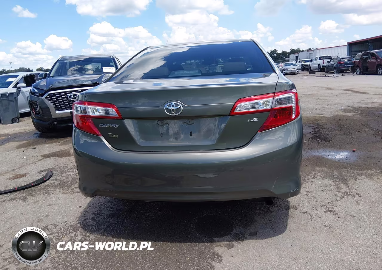 2012 Toyota Camry Le VIN:4T4BF1FK1CR157735 - 16