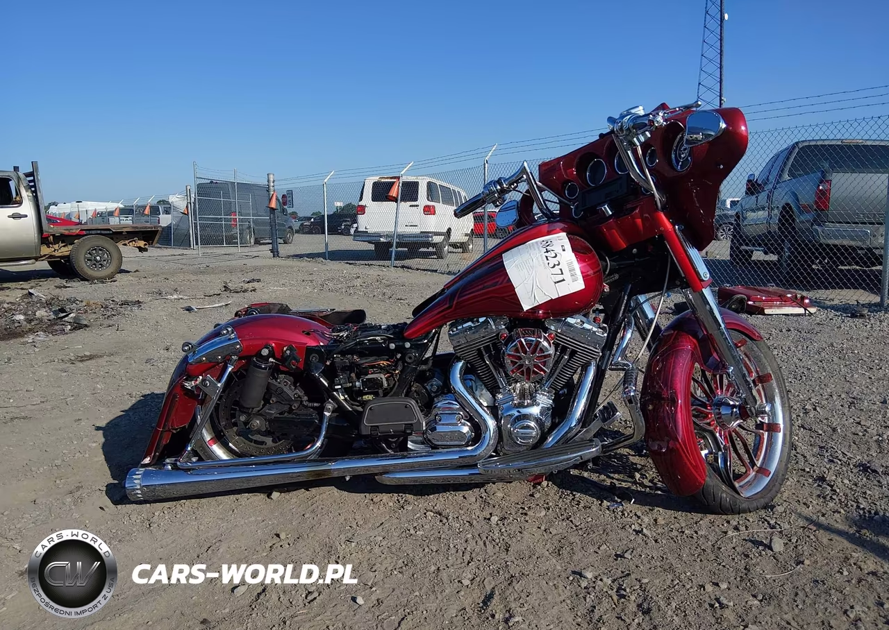 2010 Harley-Davidson Flhtcu VIN:1HD1FC418AB601314 - 12