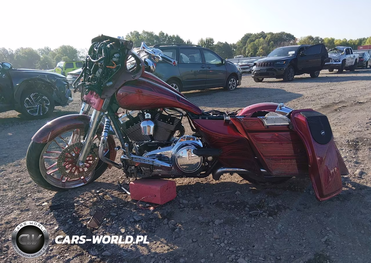 2010 Harley-Davidson Flhtcu VIN:1HD1FC418AB601314 - 13