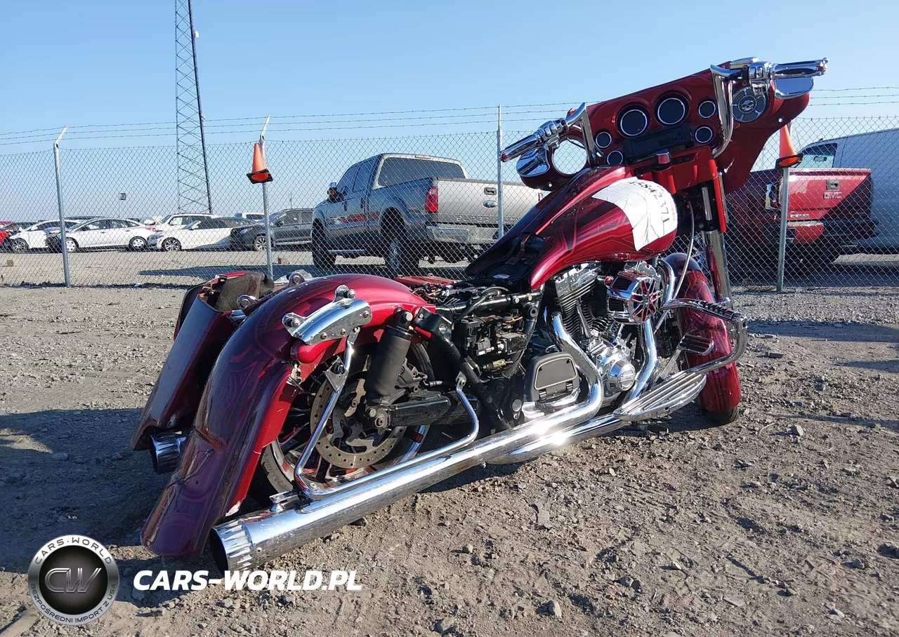 2010 Harley-Davidson Flhtcu VIN:1HD1FC418AB601314 - 4