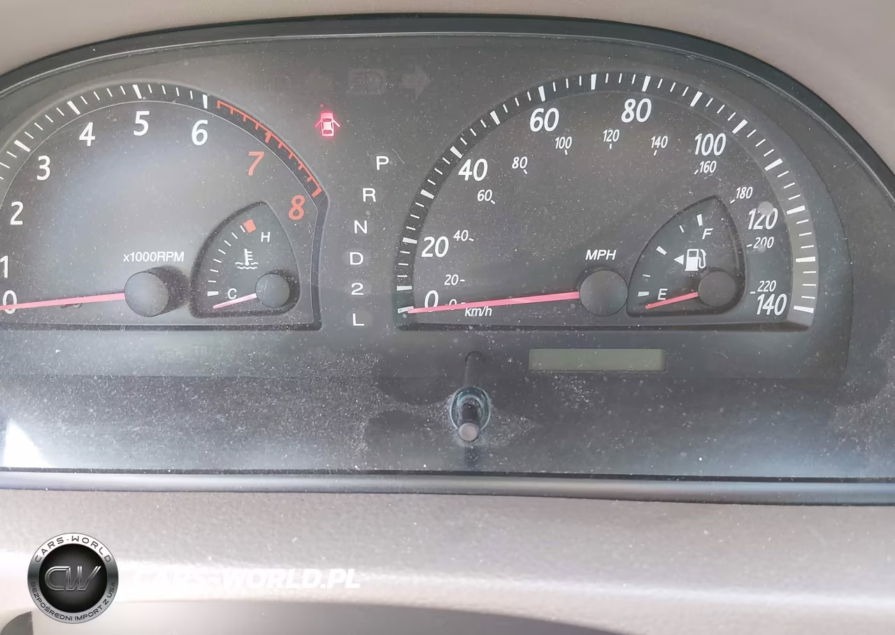 2002 Toyota Camry Le VIN:JTDBE32K120066439 - 7