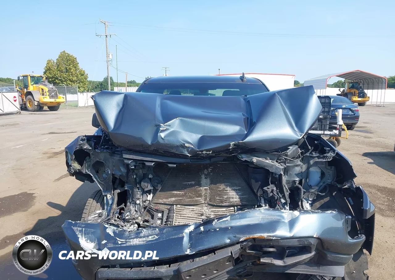 2020 Chevrolet Silverado 1500 4Wd Short Bed Custom VIN:3GCPYBEKXLG139064 - 13