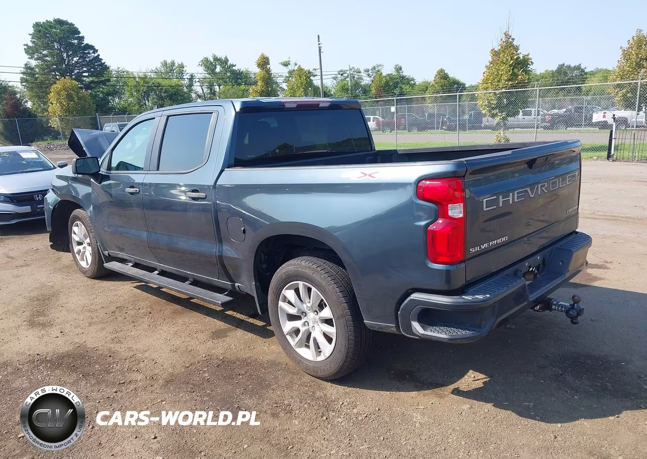 2020 Chevrolet Silverado 1500 4Wd Short Bed Custom VIN:3GCPYBEKXLG139064 - 3