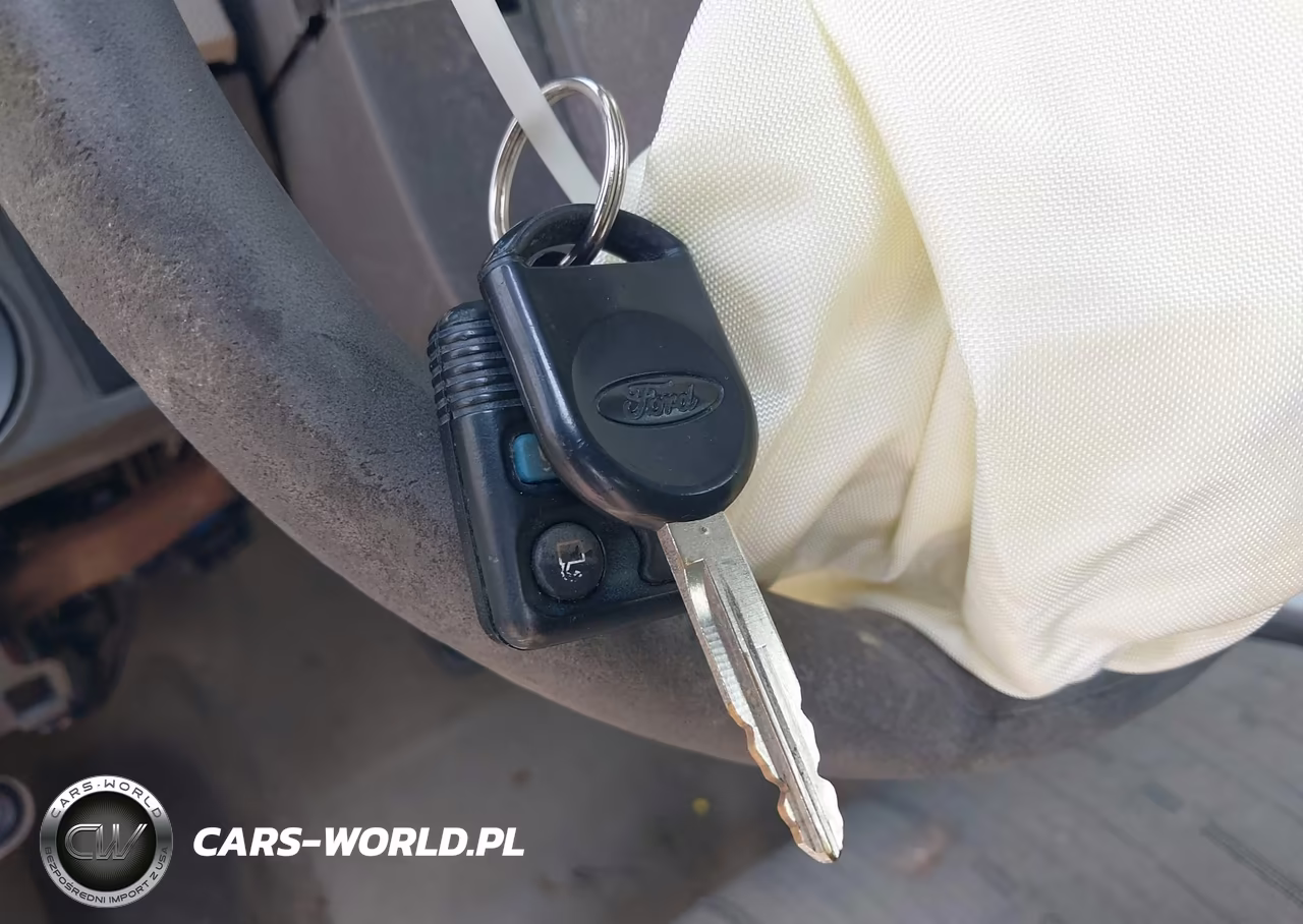 2010 Ford Focus Se VIN:1FAHP3FN1AW115312 - 11