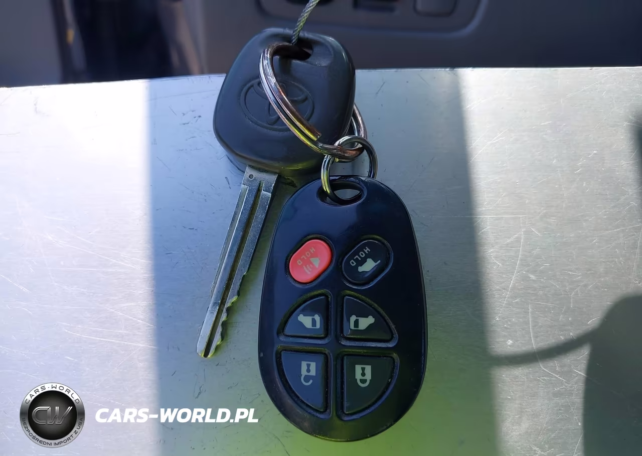 2010 Toyota Sienna Xle VIN:5TDYK4CC5AS332766 - 11