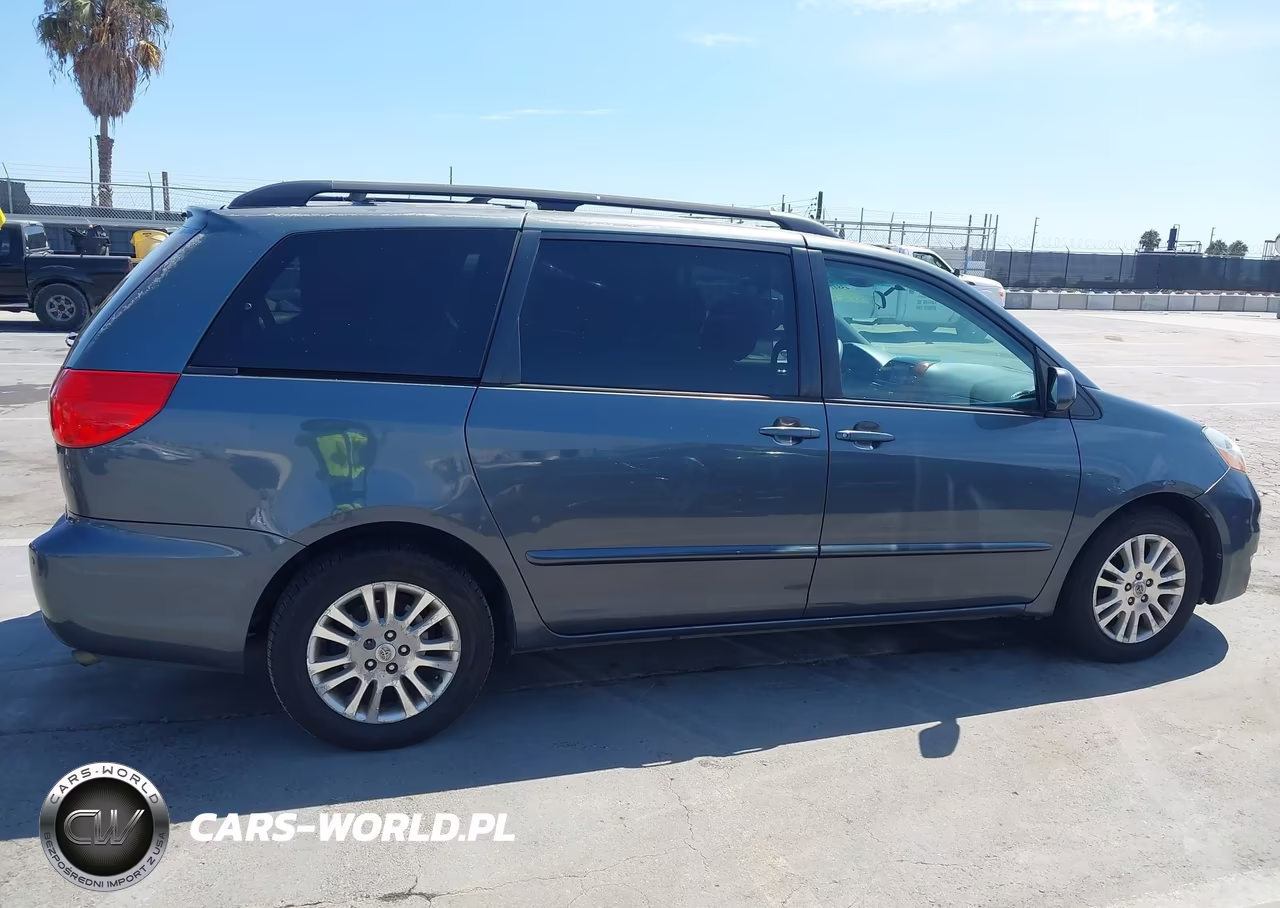 2010 Toyota Sienna Xle VIN:5TDYK4CC5AS332766 - 13