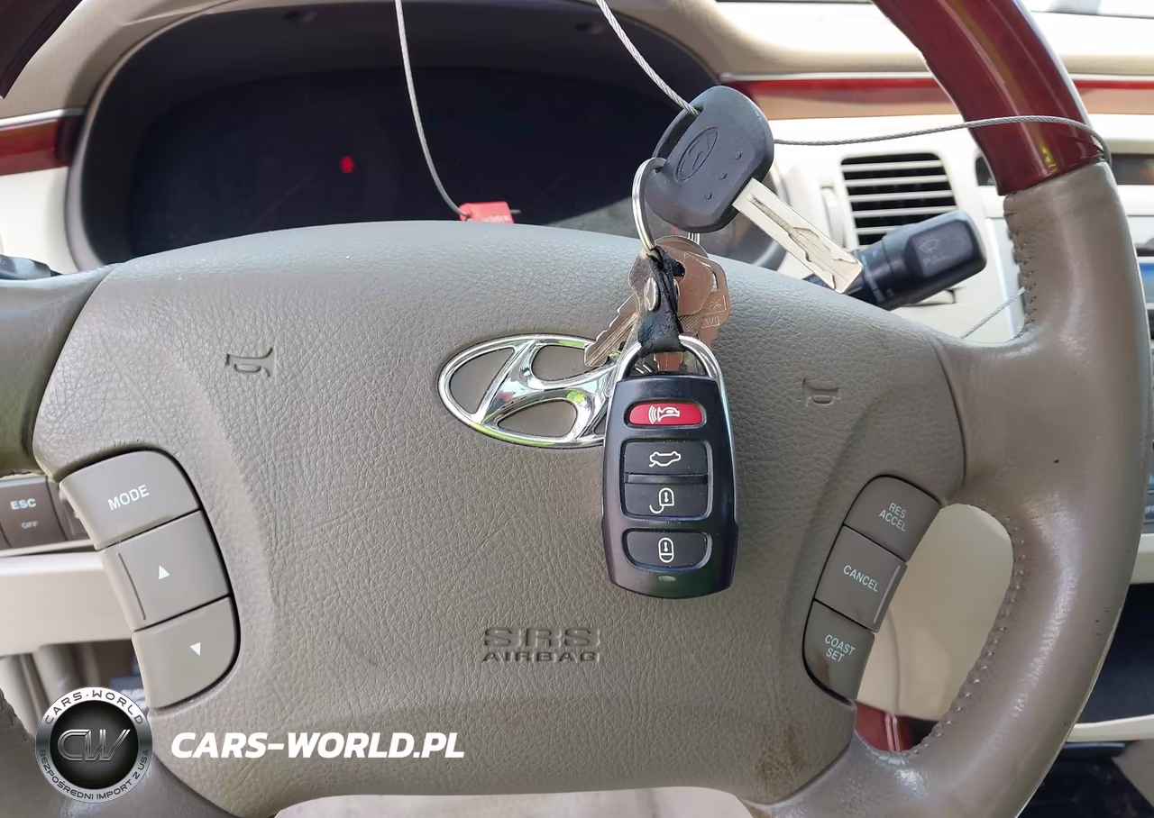 2007 Hyundai Azera Limited-Se VIN:KMHFC46F67A179570 - 11