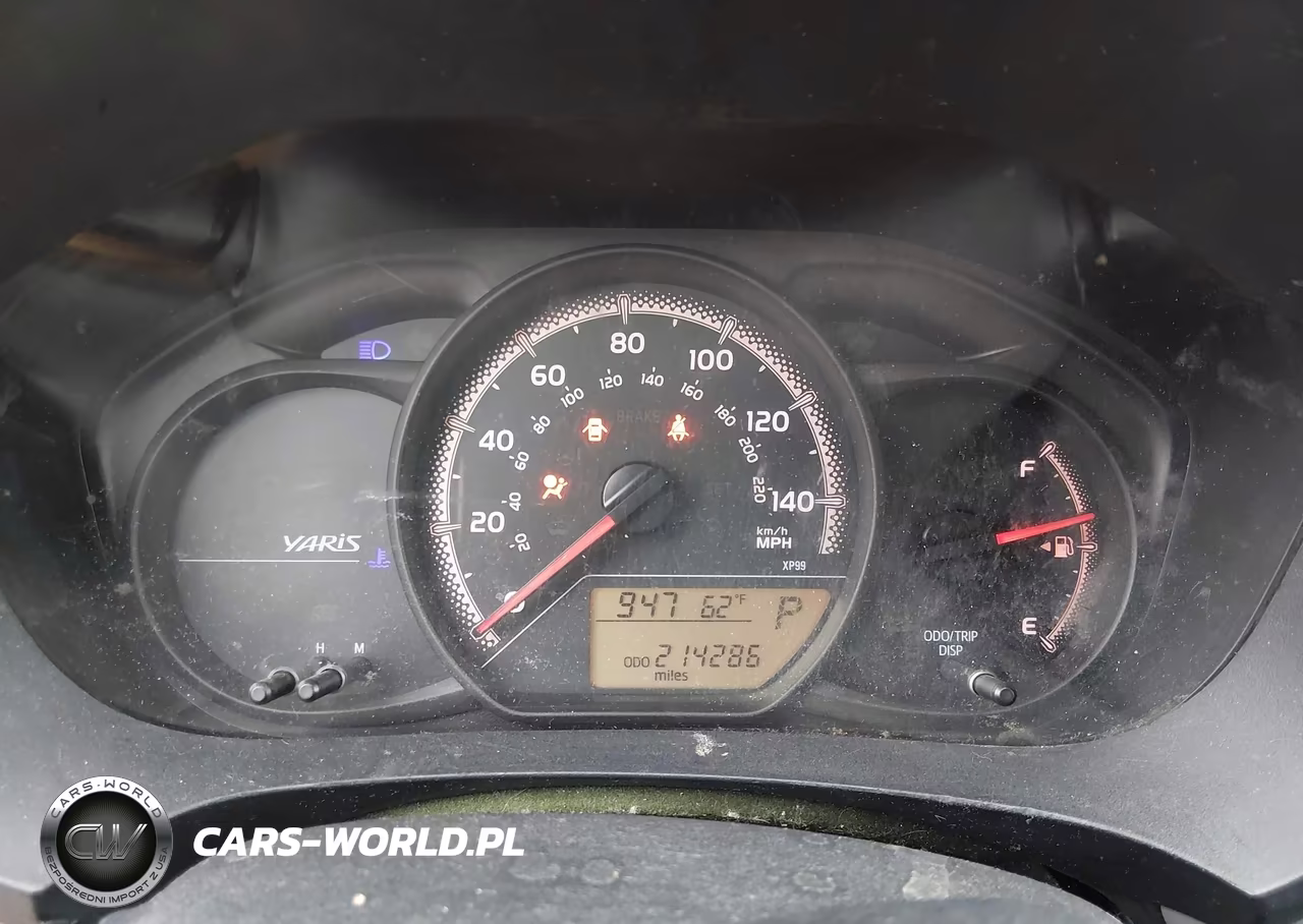 2015 Toyota Yaris Le VIN:VNKKTUD38FA040218 - 7