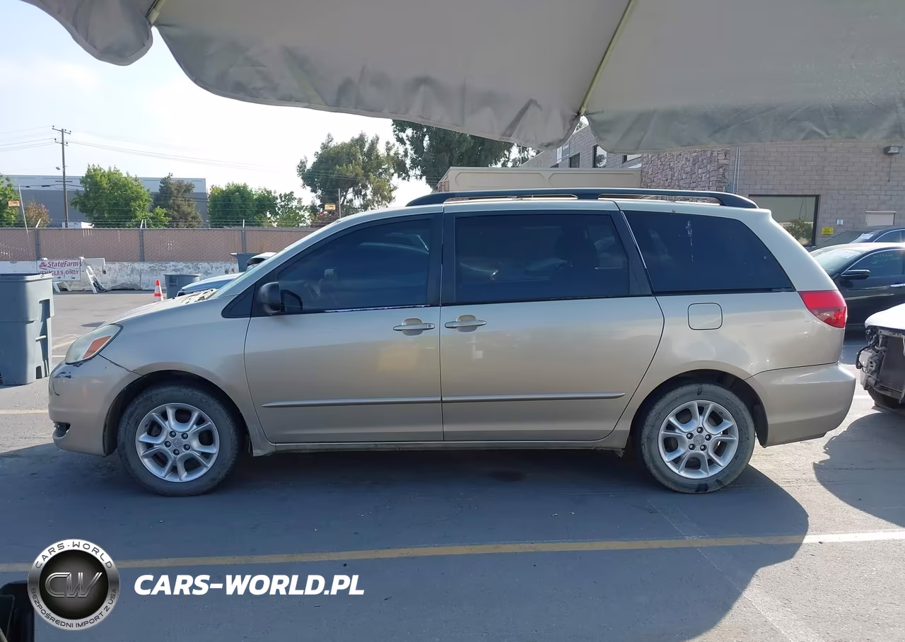 2004 Toyota Sienna Le VIN:5TDZA23C04S061308 - 15