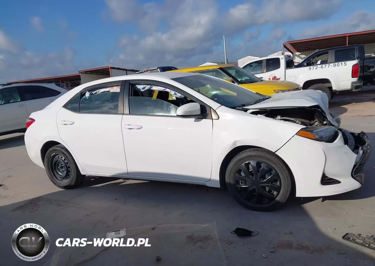 2017 Toyota Corolla Le VIN:5YFBURHE0HP678850 - 13