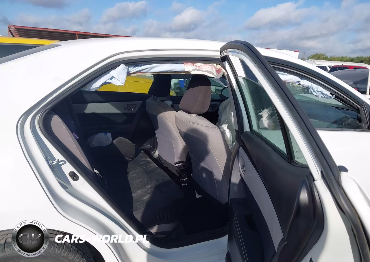 2017 Toyota Corolla Le VIN:5YFBURHE0HP678850 - 8