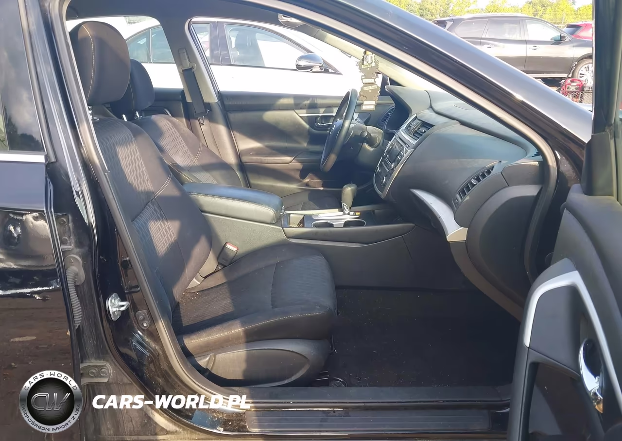 2018 Nissan Altima 2.5 S VIN:1N4AL3AP5JC475836 - 5