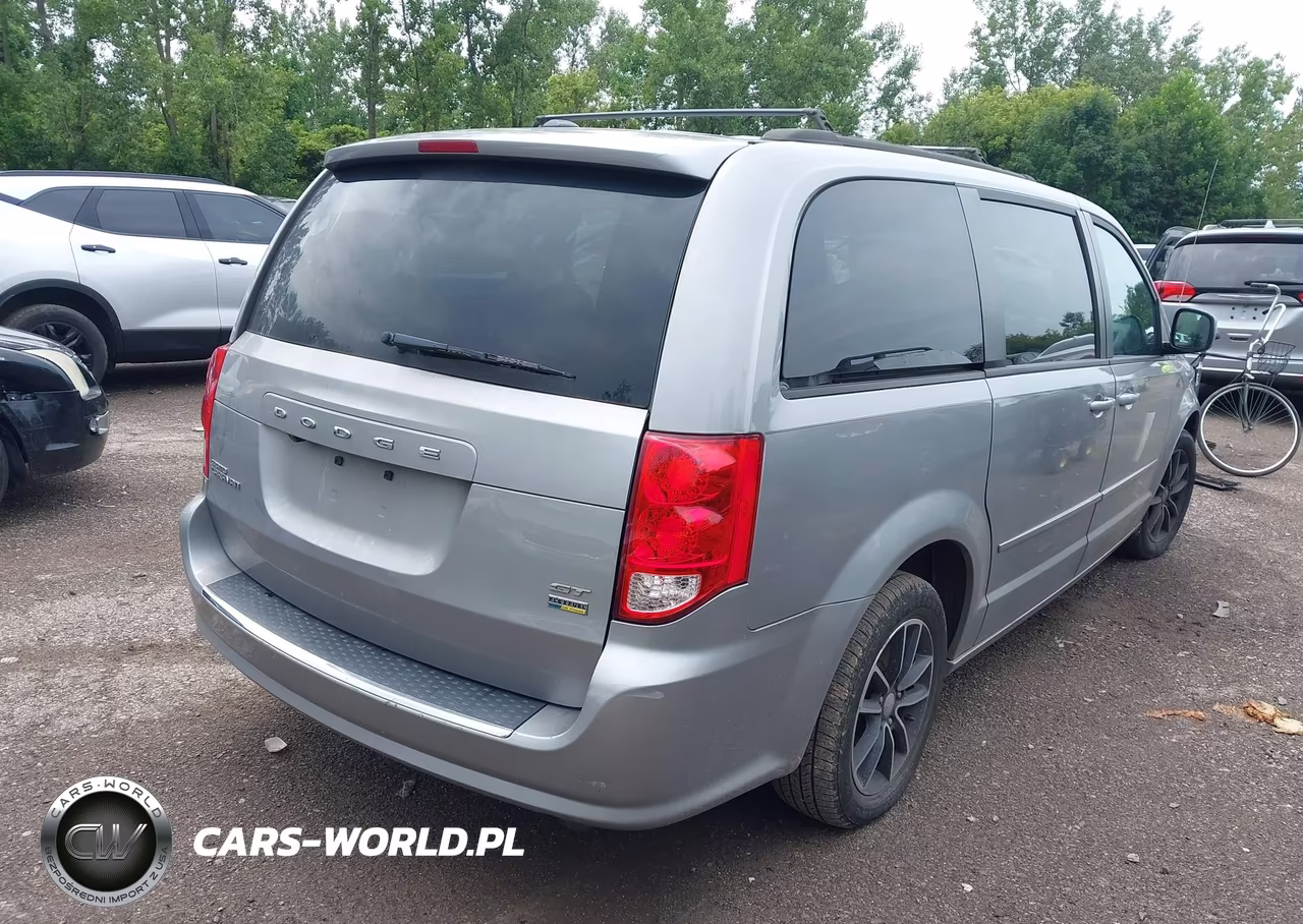 2017 Dodge Grand Caravan Gt VIN:2C4RDGEG5HR716033 - 4