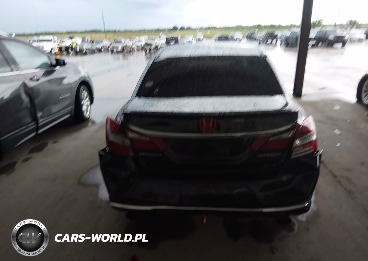 2017 Honda Accord Sport VIN:1HGCR2F5XHA108392 - 16