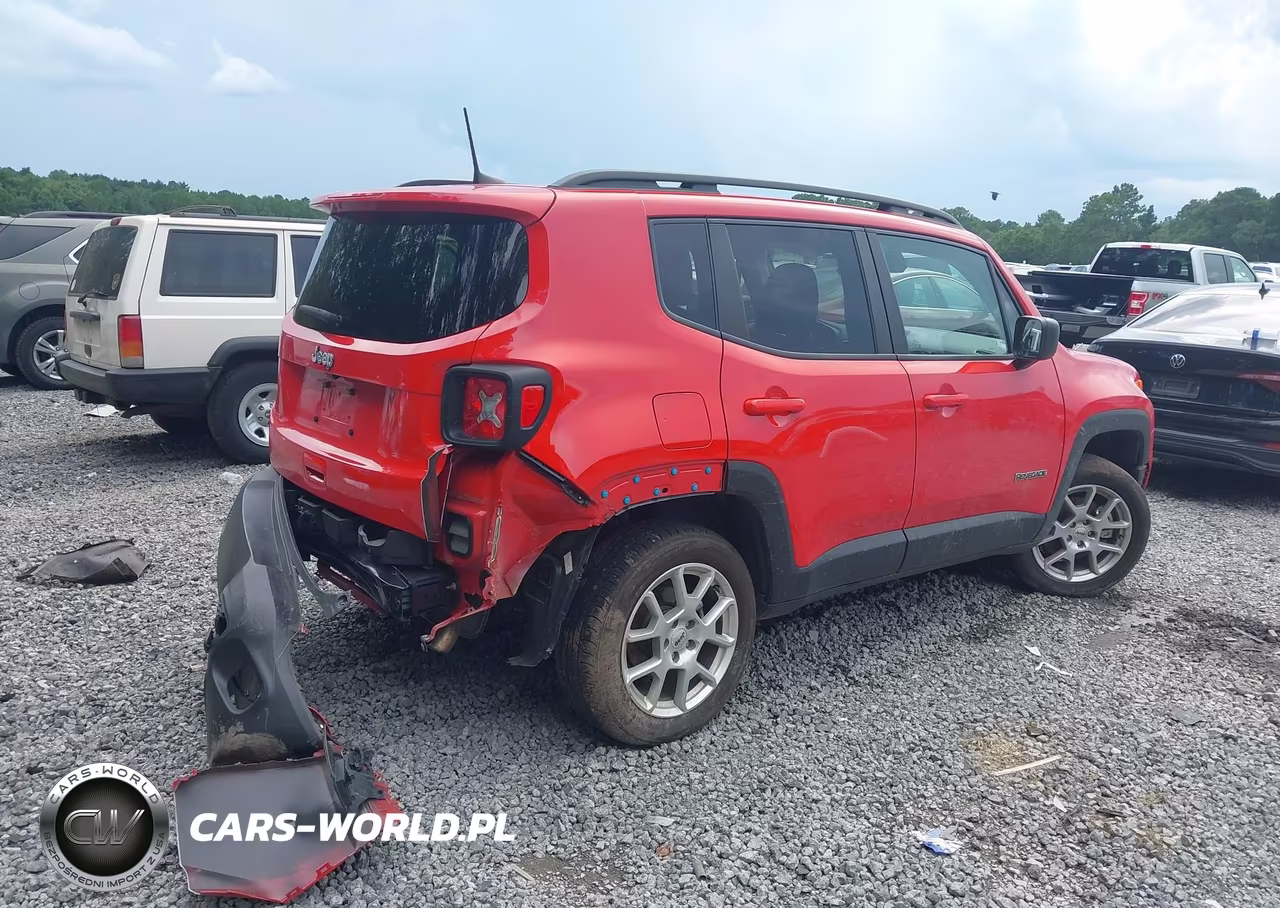 2023 Jeep Renegade Latitude 4X4 VIN:ZACNJDB16PPP43134 - 4