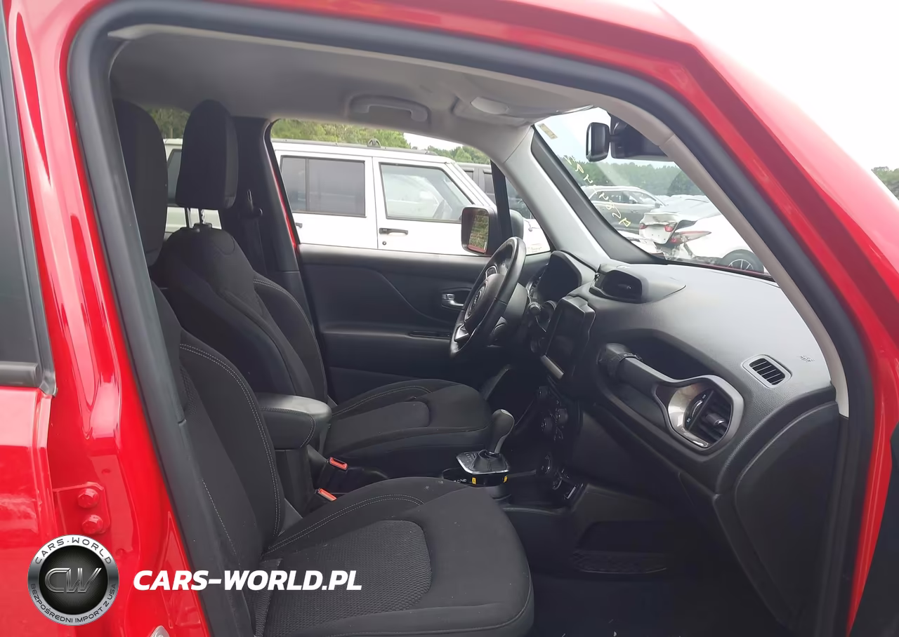 2023 Jeep Renegade Latitude 4X4 VIN:ZACNJDB16PPP43134 - 5