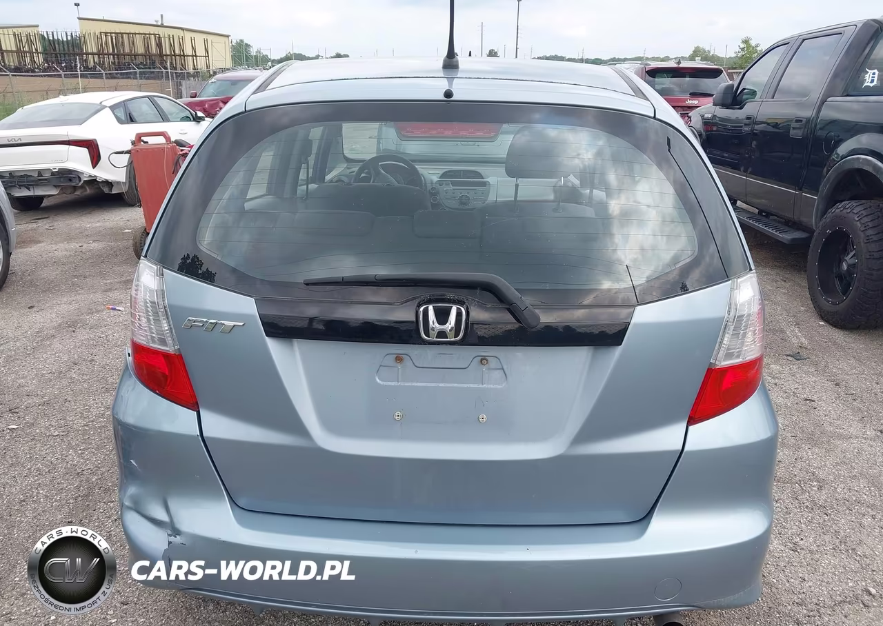 2011 Honda Fit VIN:JHMGE8H36BC023859 - 16