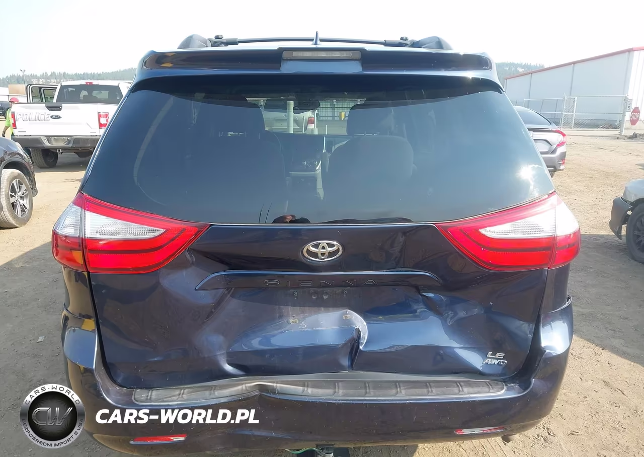 2018 Toyota Sienna Le 7 Passenger VIN:5TDJZ3DC1JS198179 - 6