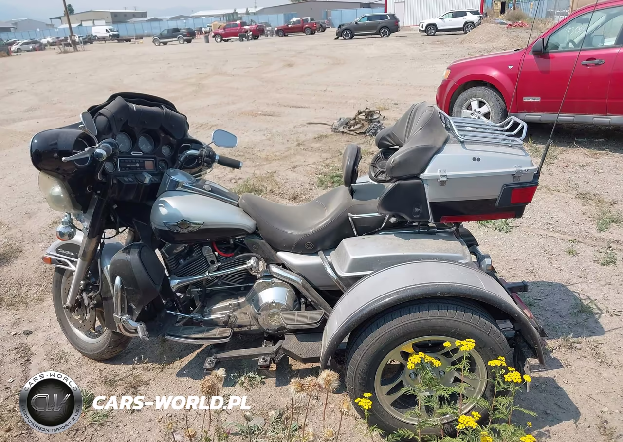 2003 Harley-Davidson Flhtcui Anniversary VIN:1HD1FCW433Y633935 - 12
