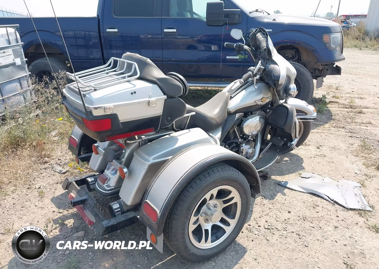 2003 Harley-Davidson Flhtcui Anniversary VIN:1HD1FCW433Y633935 - 4