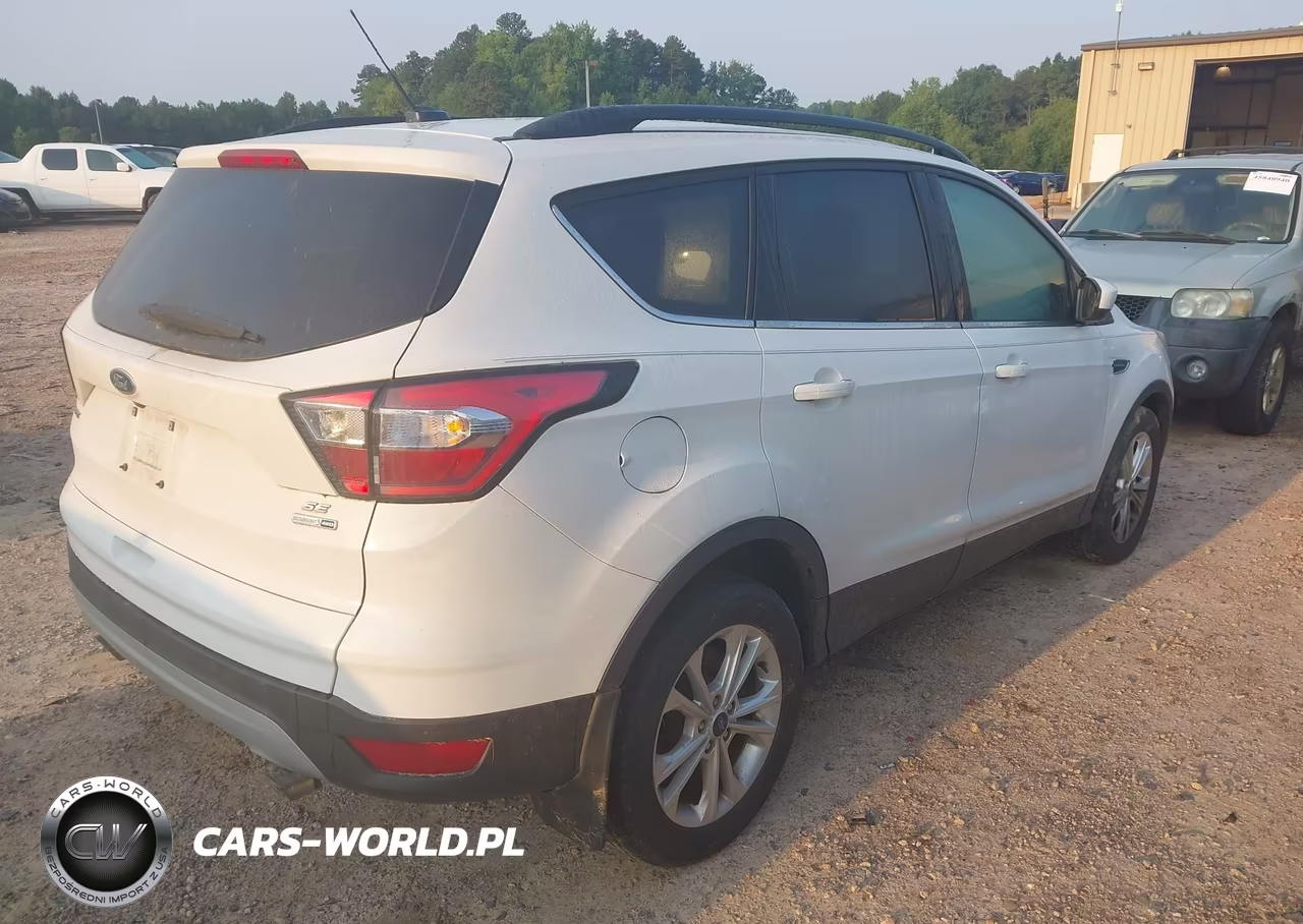 2018 Ford Escape Se VIN:1FMCU9GDXJUB93083 - 4