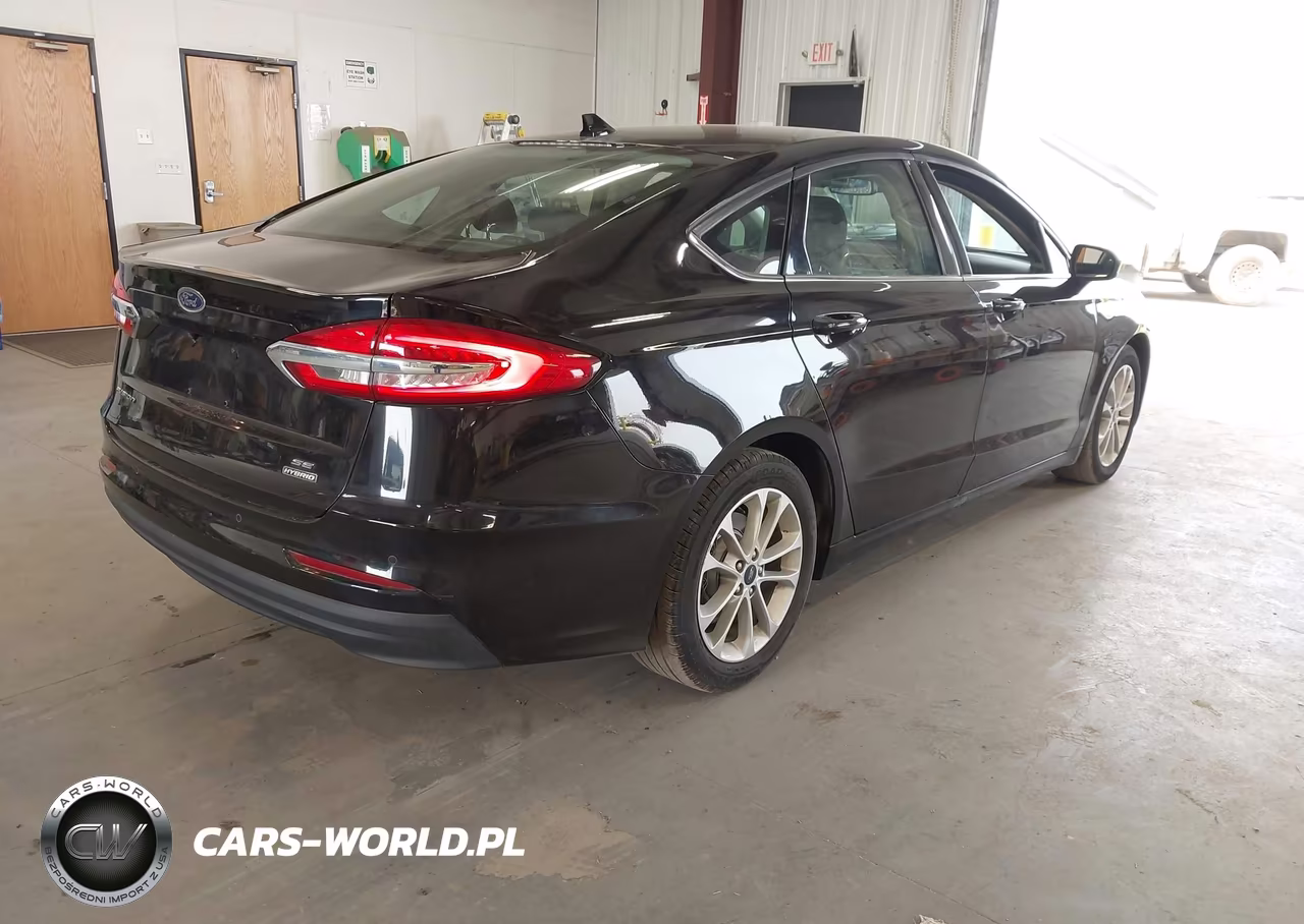 2020 Ford Fusion Hybrid Se VIN:3FA6P0LU5LR262255 - 4