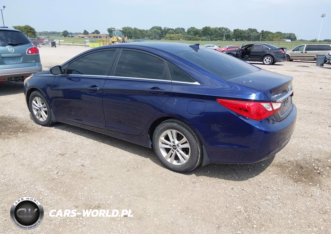 2012 Hyundai Sonata Gls VIN:5NPEB4AC1CH370669 - 3