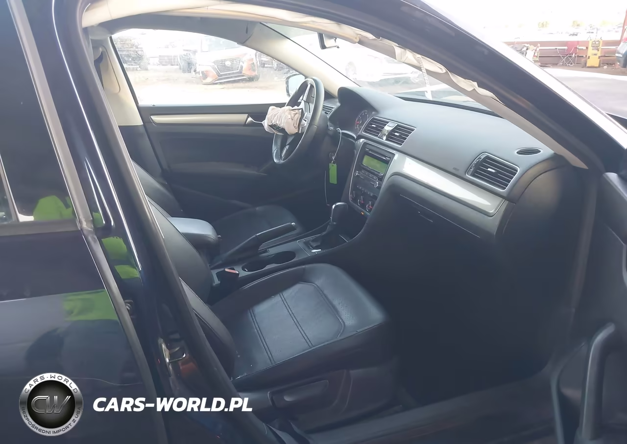 2014 Volkswagen Passat 2.5L Wolfsburg Edition VIN:1VWAP7A36EC022122 - 5