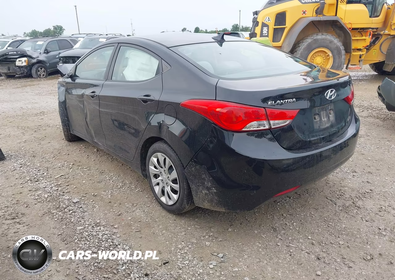 2011 Hyundai Elantra Gls VIN:5NPDH4AE1BH035938 - 3