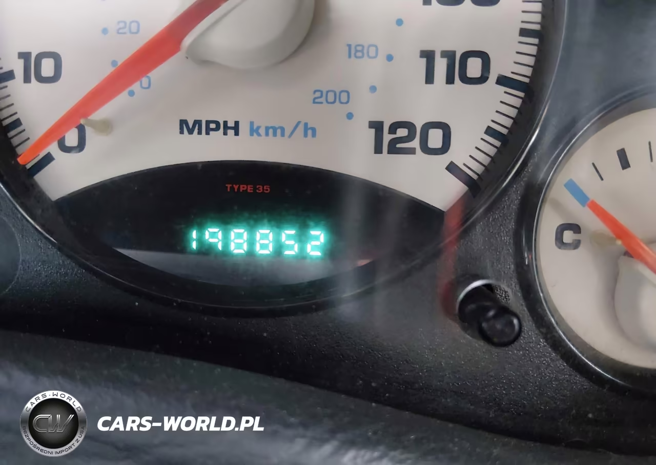 2002 Jeep Liberty Sport VIN:1J4GL48K62W351282 - 16