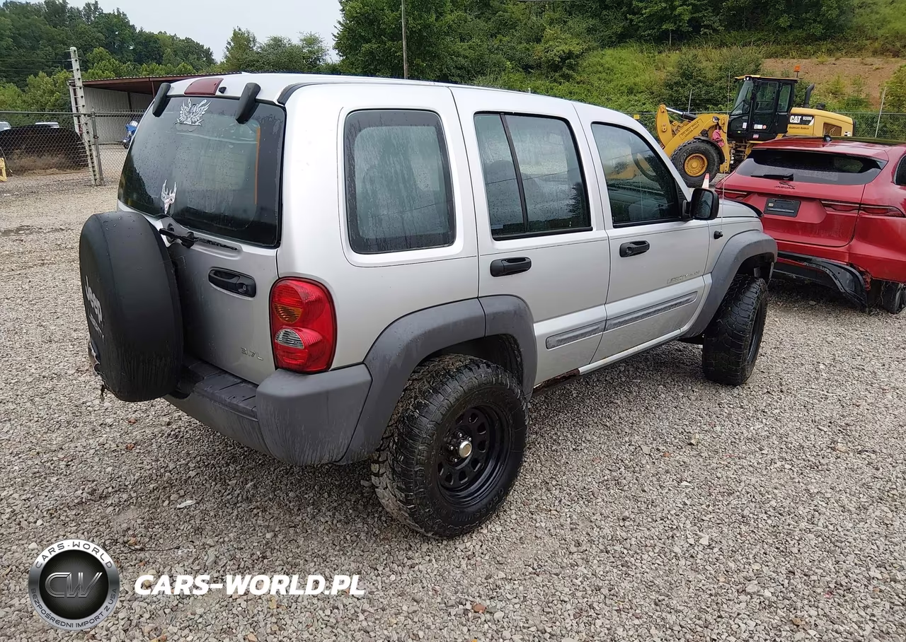 2002 Jeep Liberty Sport VIN:1J4GL48K62W351282 - 4