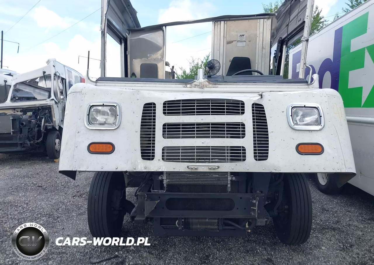 2017 Ford F-59 Commercial Stripped VIN:1F65F5KYXH0A10540 - 9