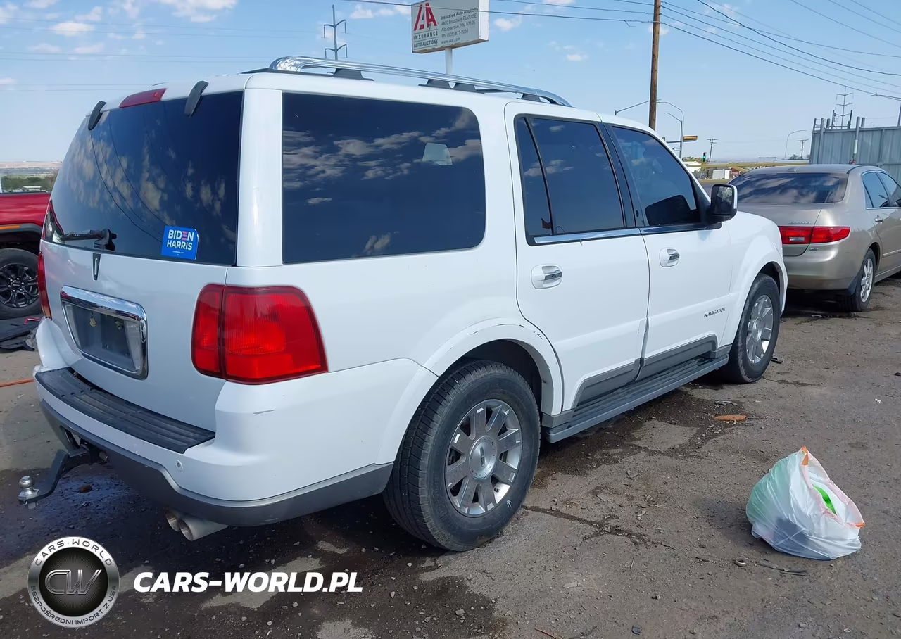 2004 Lincoln Navigator VIN:5LMFU28R44LJ42796 - 4