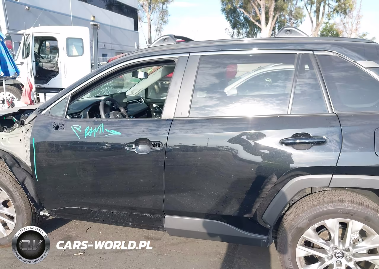 2025 Toyota Rav4 Xle Premium VIN:2T3A1RFVXSC576686 - 15