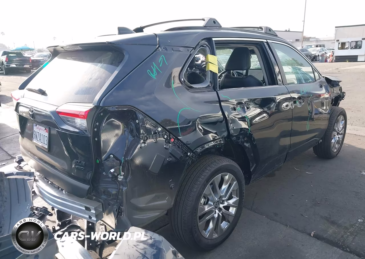 2025 Toyota Rav4 Xle Premium VIN:2T3A1RFVXSC576686 - 4