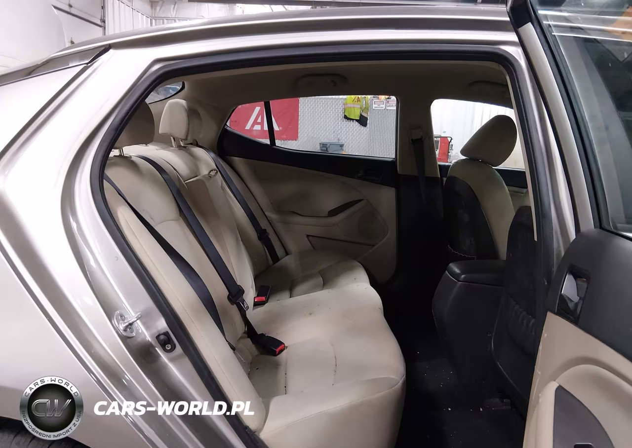 2015 Kia Optima Lx VIN:KNAGM4A74F5556004 - 8